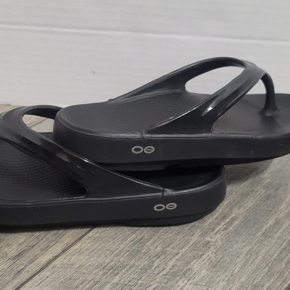 OOFOS Oolala Women's Black Recovery Running Toe Post Thong Sandals Flip Flops 11 - Picture 7 of 16